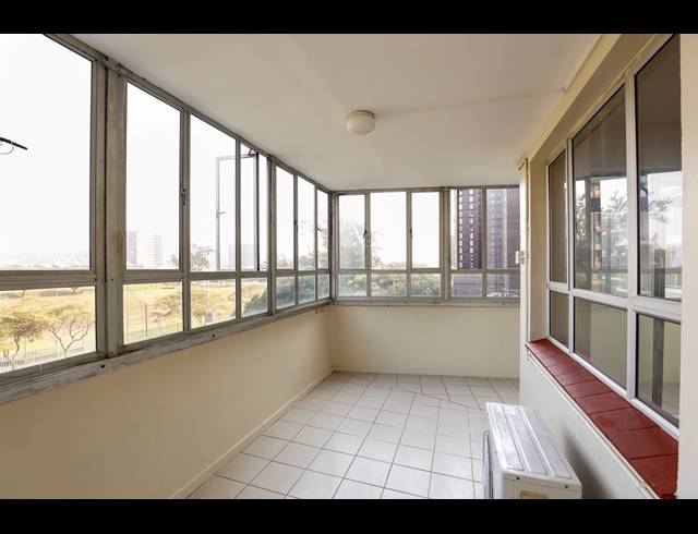 3 BEDROOM APARTMENT FOR SALE IN NORTH BEACH